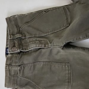 Gap Girls cargo pants. Army green.